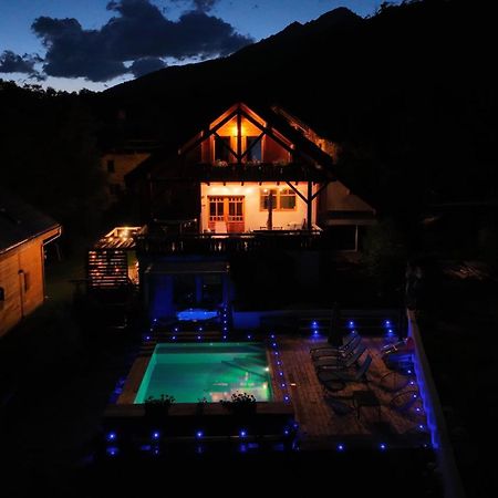 Chalet Serre Cambeou Piscine&Spa Saint-Chaffrey Esterno foto