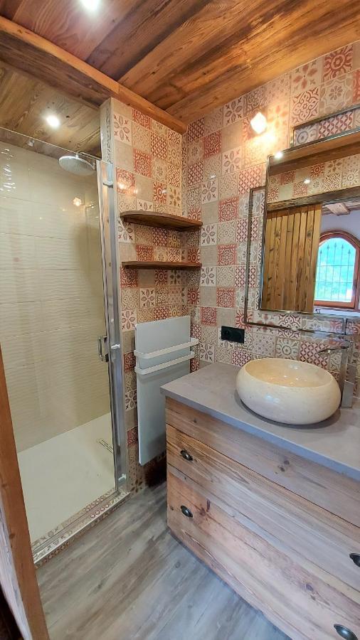 Chalet Serre Cambeou Piscine&Spa Saint-Chaffrey Esterno foto