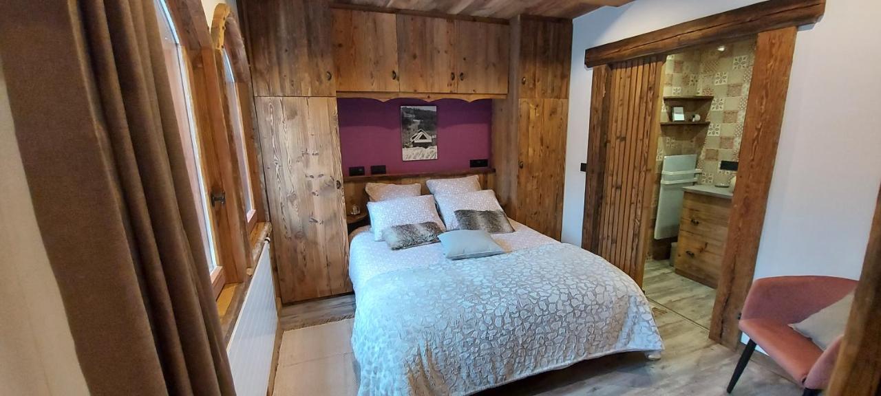 Chalet Serre Cambeou Piscine&Spa Saint-Chaffrey Esterno foto