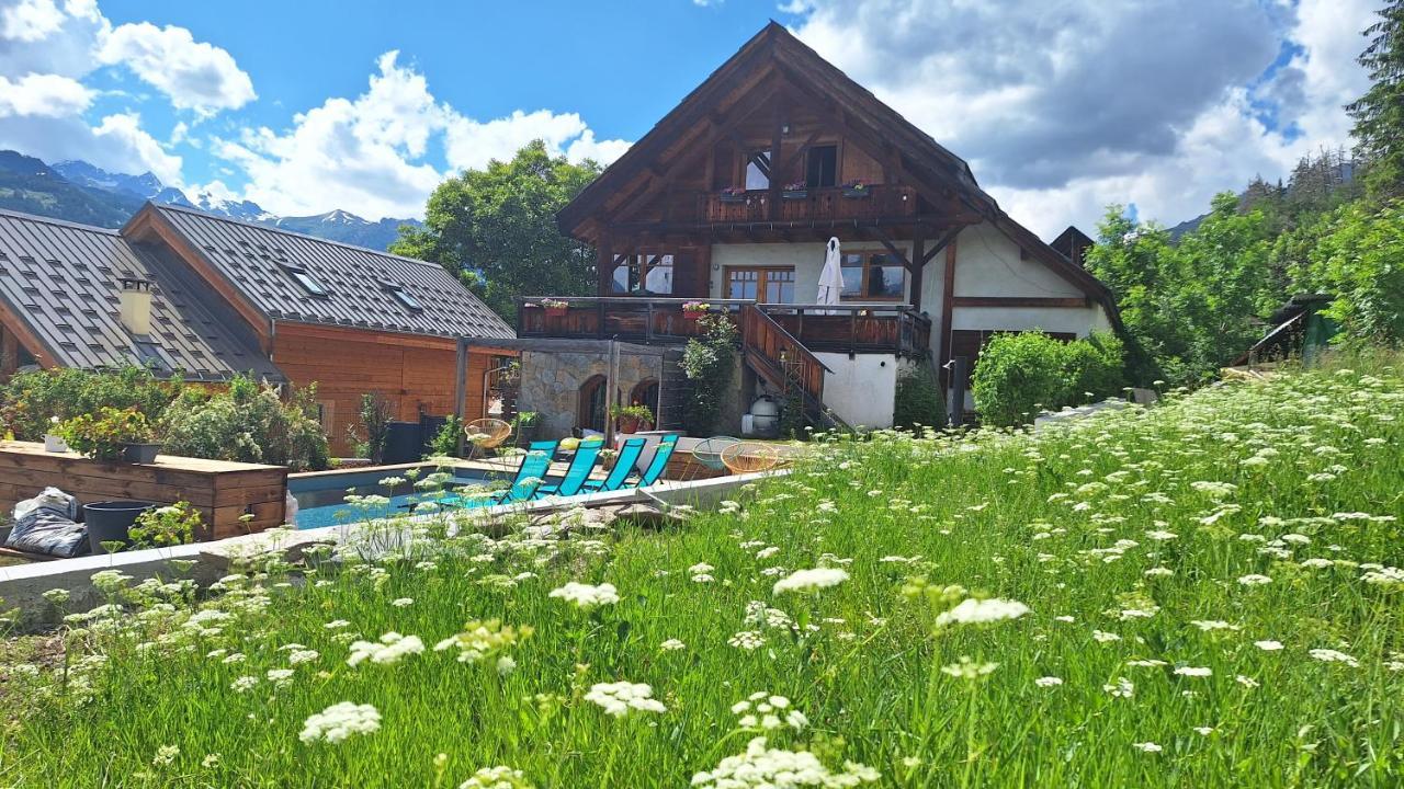 Chalet Serre Cambeou Piscine&Spa Saint-Chaffrey Esterno foto