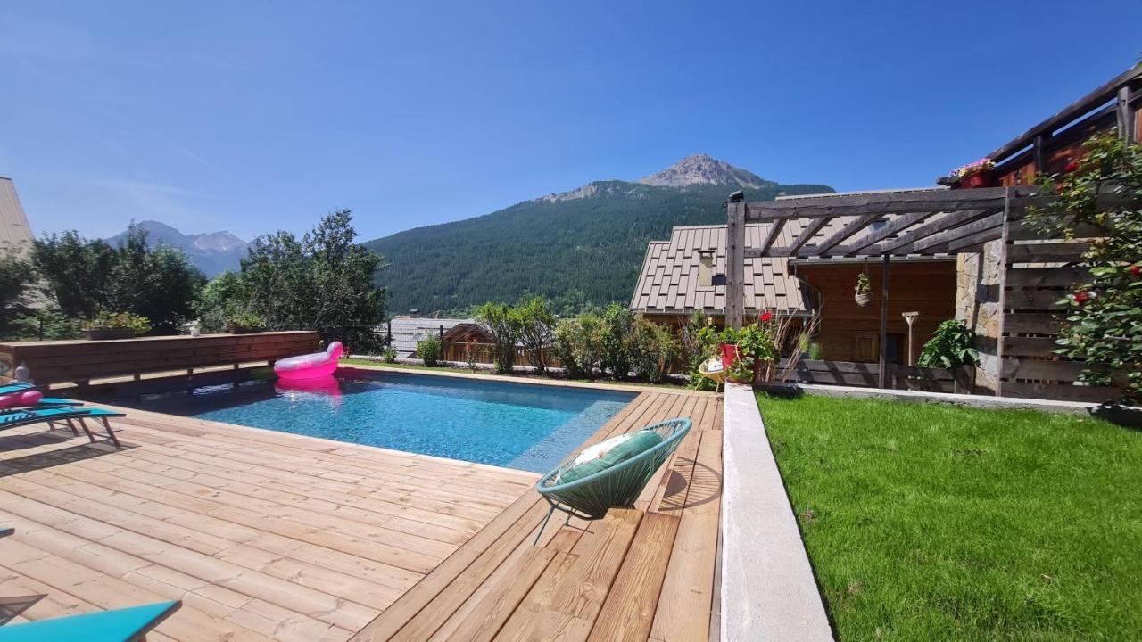 Chalet Serre Cambeou Piscine&Spa Saint-Chaffrey Esterno foto