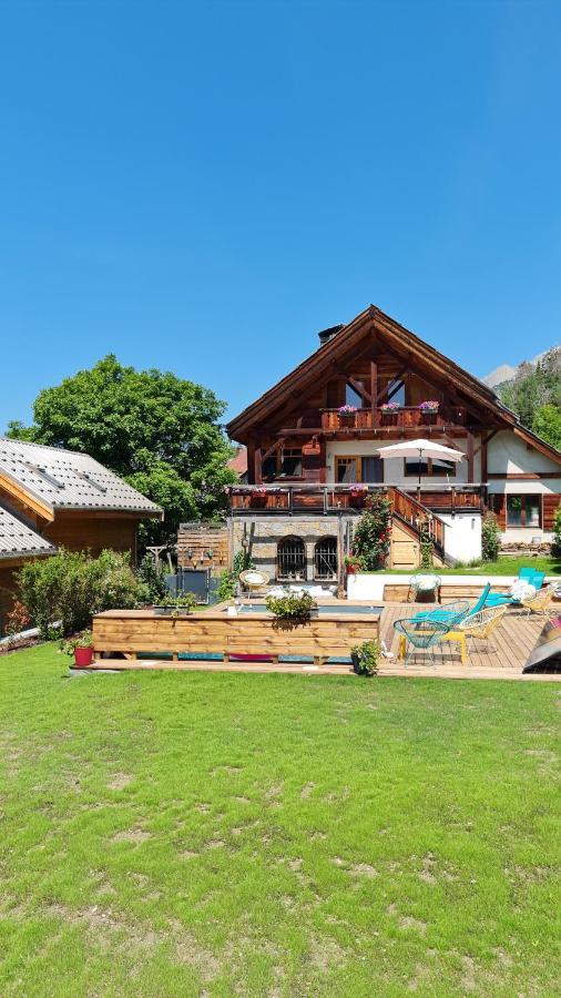 Chalet Serre Cambeou Piscine&Spa Saint-Chaffrey Esterno foto